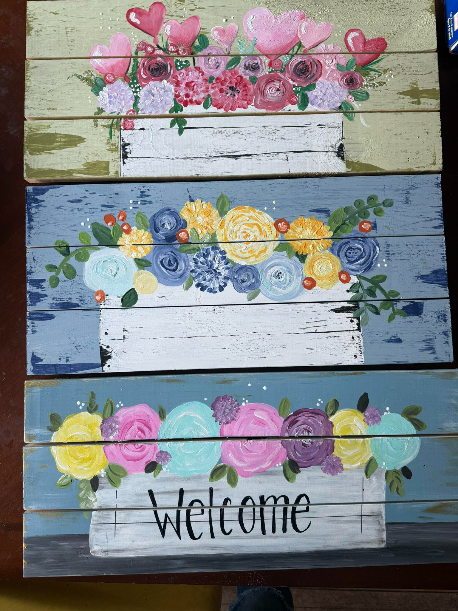 No description available.