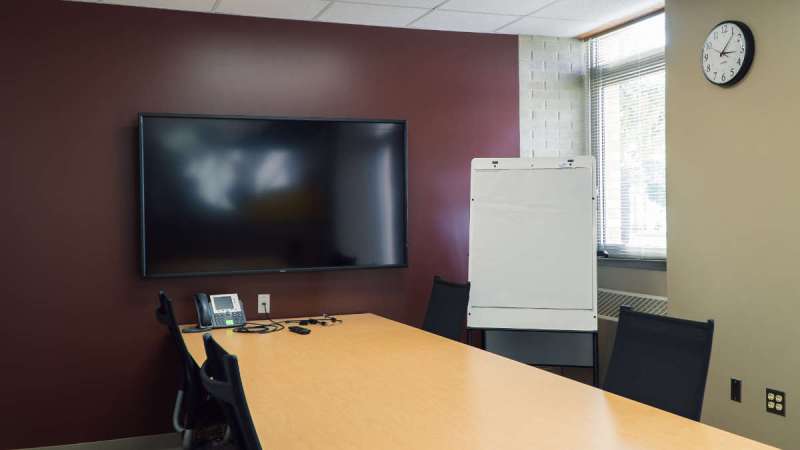 Student Collaboration Room in the Timberwolf Learning Commons